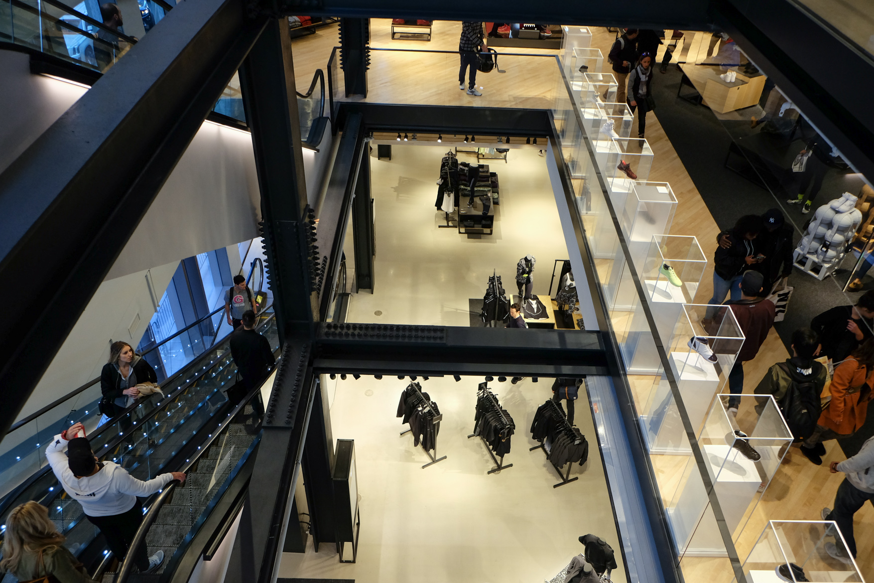 Niketown beats community’s full-court press 2 When your store is 55,000 square feet you can have a lot of interior air space, like this.