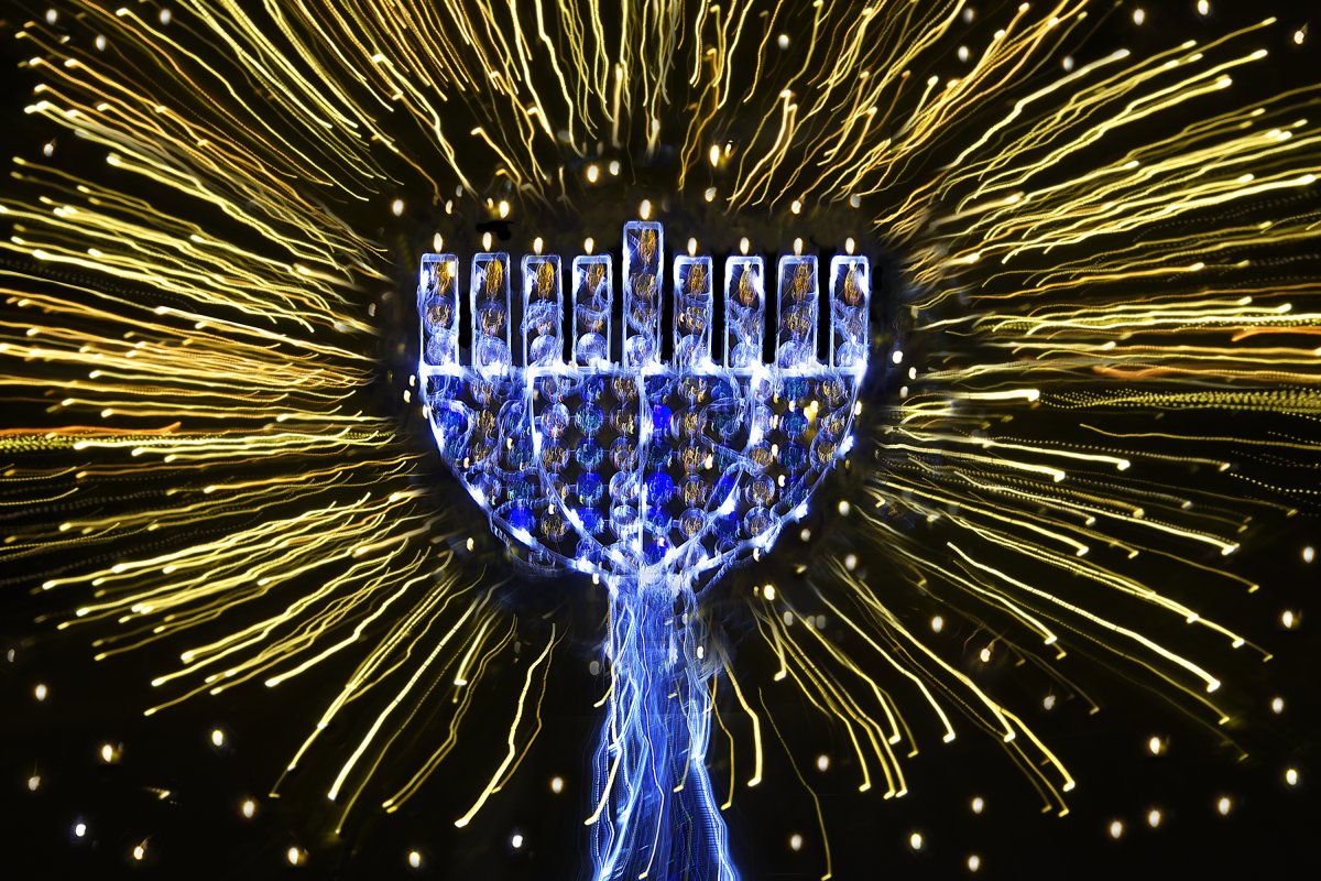 menorah-christmas-photo-2016-12-29-vvilprint_webweb