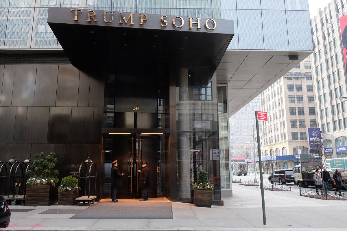 trump-hotel-2016-12-22-v-vilprint_webweb