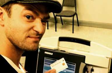 voter-selfies-hoylman-2016-12-08-vvilprint_webweb