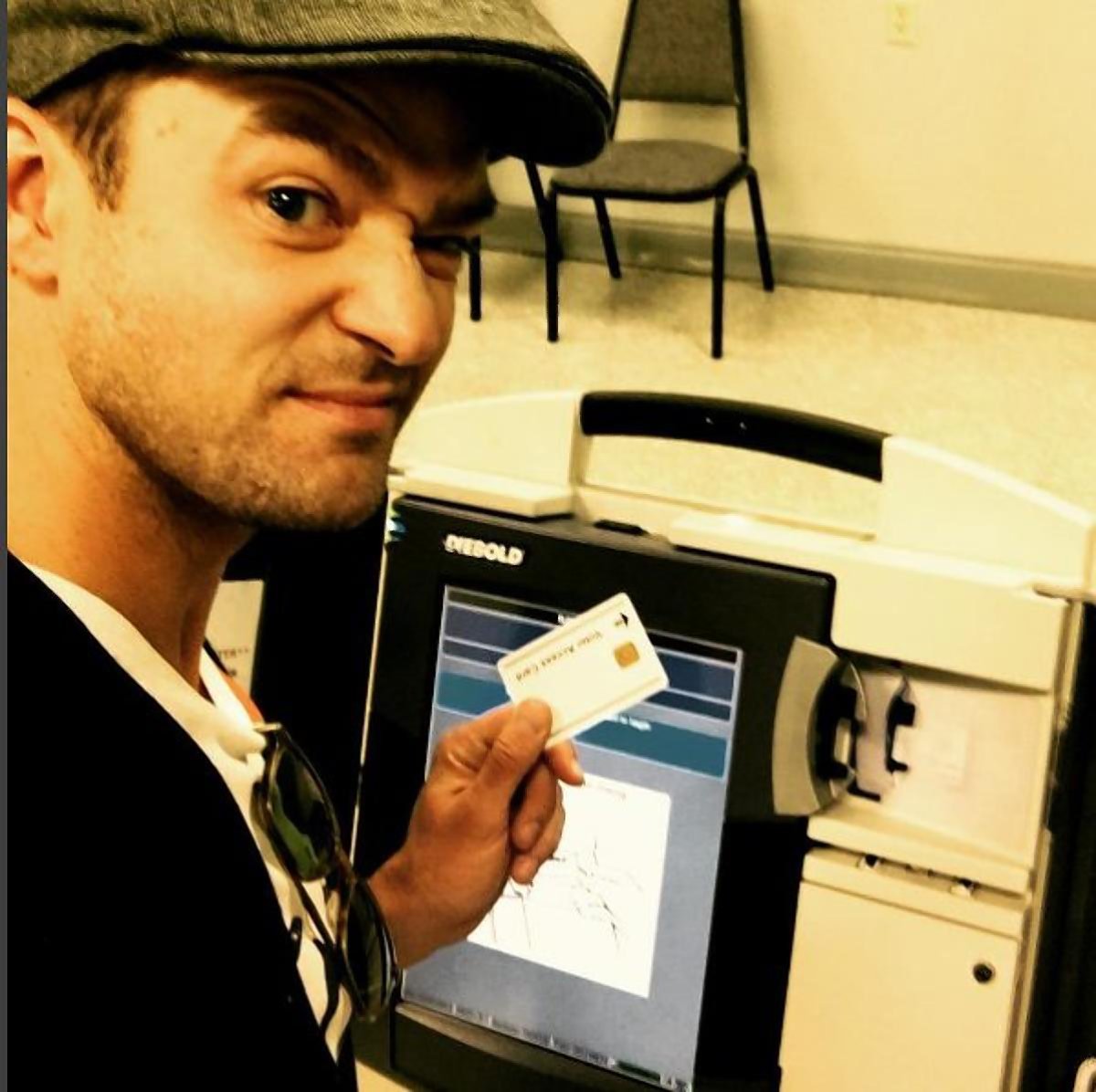 Senator says ballot selfies click with today’s voters 2 Bringing (ballot) selfies back: Justin Timberlake posted this photo of himself voting in Tennessee for the recent presidential election. The singer had flown from Los Angeles to Tennessee to vote early and posted the photo to encourage others to try early voting, which decreases lines at the polls on Election Day. Like Tennessee, New York State currently does not allow voter selfies. Unlike Tennessee, New York does not have early voting.