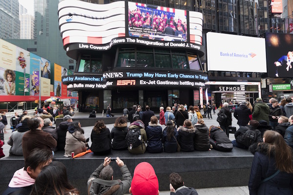 A live feed of the inauguration ceremony played on the ABC SuperSign, at W. 44th St. and Broadway in Times Square. Photo by Caleb Caldwell.
