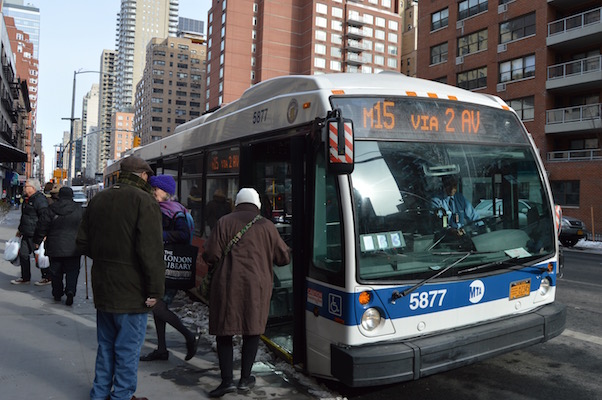 An M15 local bus on Second Avenue at East 71st Street. | JACKSON CHEN 