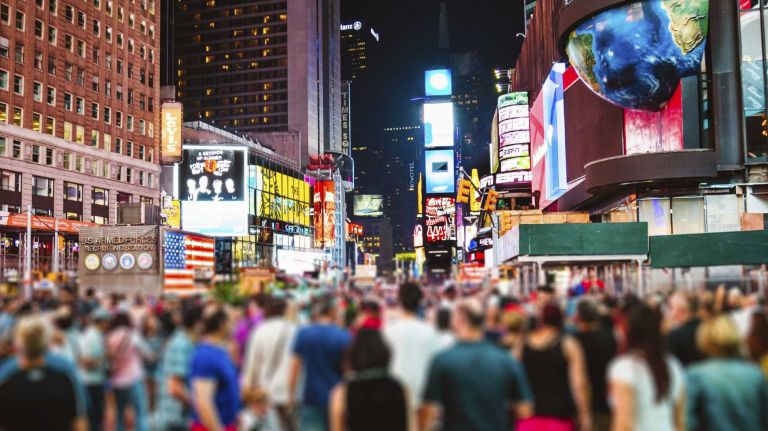 Chirps for Friday, April 7, 2017 2 Tweet your #NYCProblems and #OnlyInNYC moments for our Chirps section using the hashtag #amny.