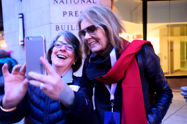 Huddled Mass of Humanity Jams DC at Women’s March 7 DONNA ACETO A marcher grabs a selfie with feminist icon Gloria Steinem. | DONNA ACETO