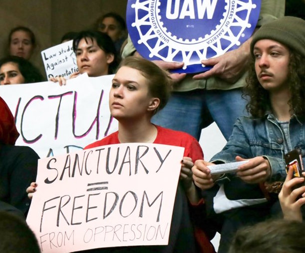 nyu-immigration-trump-2017-03-09-v01,VIL,PRINT_WEB,WEB