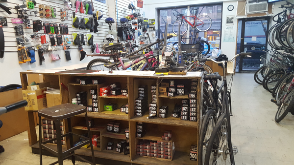 To survive in an ever-more competitive retail market, Hooper puts a lot of energy into reliable bike repairs. | DUSICA SUE MALESEVIC 