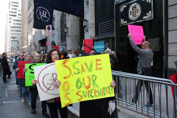 March 18, 2016: Chelsea residents rallied in Midtown to protest the imminent closure of one of the neighborhood’s last remaining affordable supermarkets — the Associated at 225 W. 14 St. Chelsea Now file photo by Yannic Rack.