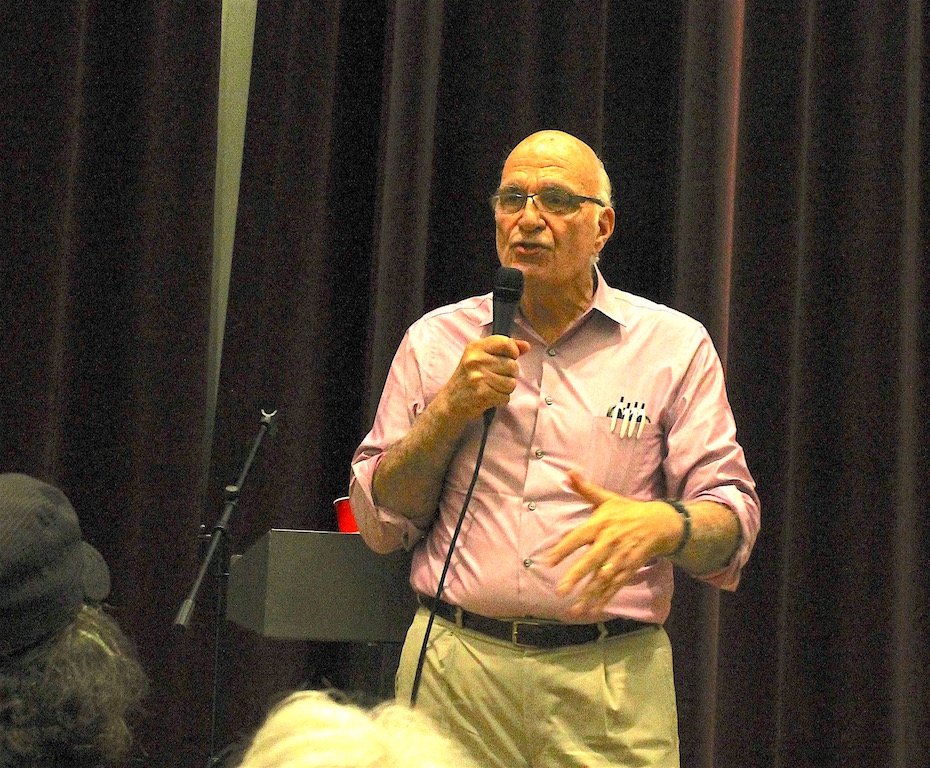Mayoral candidate Bob Gangi called the incumbent a "hard-liner" on police and crime. Photo by Lincoln Anderson
