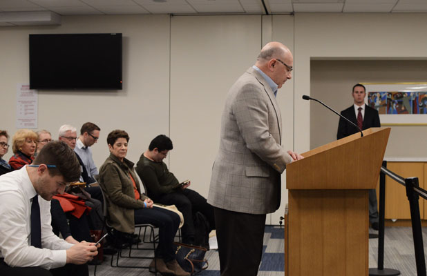 Sal Albanese, a former City Council Transportation Committee chair, speaks out against the ventilation project. | JACKSON CHEN