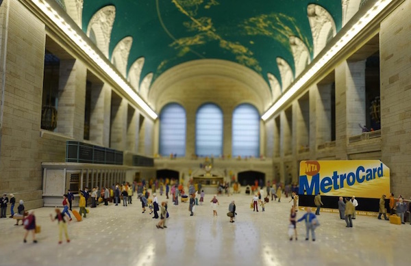 Even a tiny Grand Central Terminal has a stunning star-lit ceiling. | GULLIVERSGATE.COM