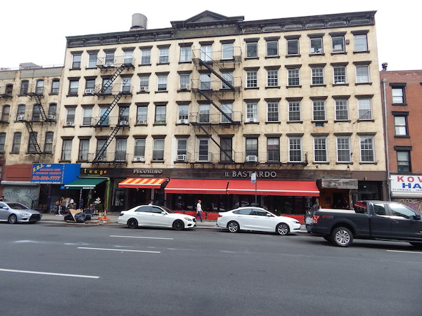June1_Bastardo_Exterior