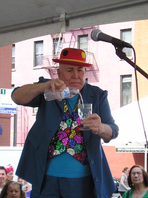 Seniors Amaze with Magic and Moves at Annual Talent Show 3