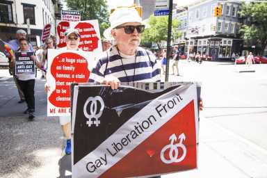 chechnya-protest-lgbtq-2017-06-15-v01,VIL,PRINT_WEB,WEB