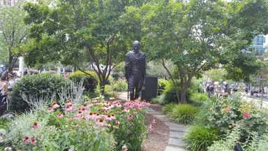 July27_Statues_Ghandi