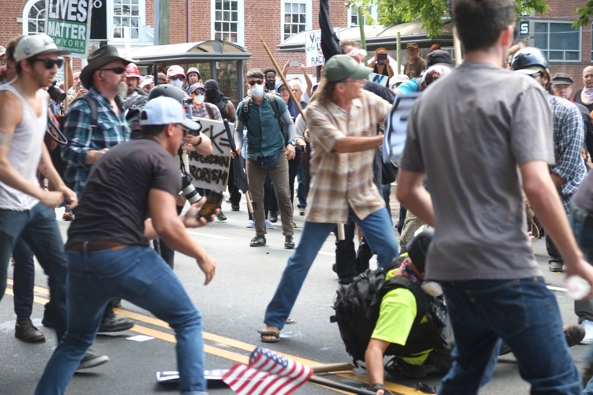 Cops let C'ville alt-right rally rage out of control: Photog 14