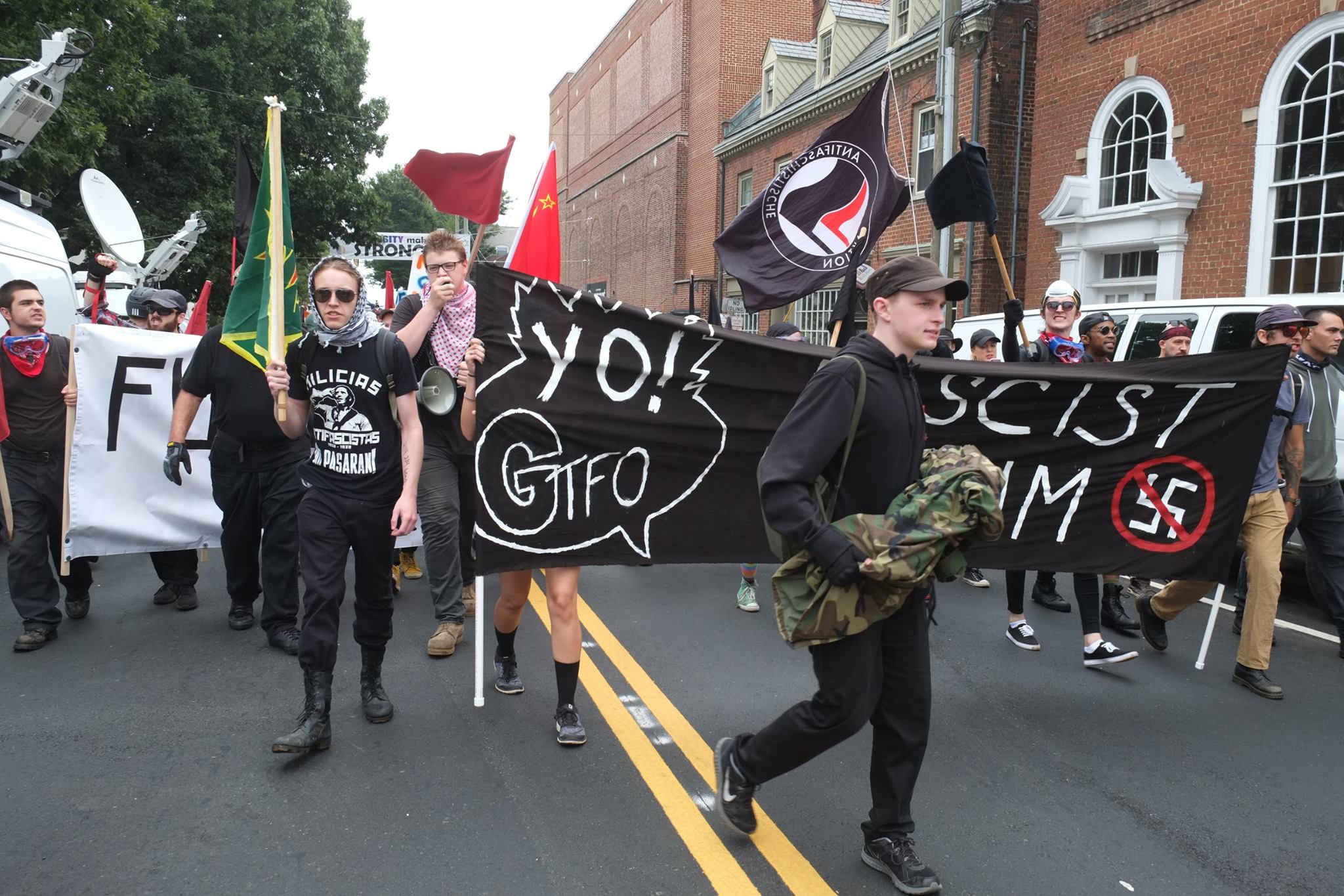 Cops let C'ville alt-right rally rage out of control: Photog 2