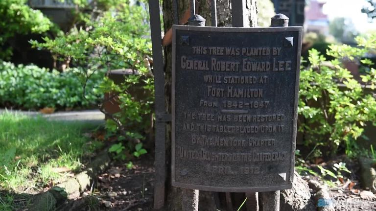 Robert E. Lee plaques removed in Fort Hamilton