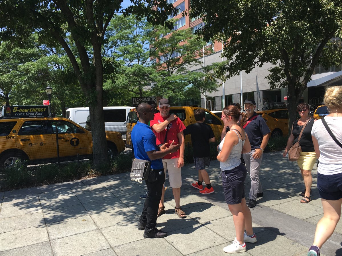 Ticketable offenses: Rogue vendors still plague Downtown despite crackdown 1