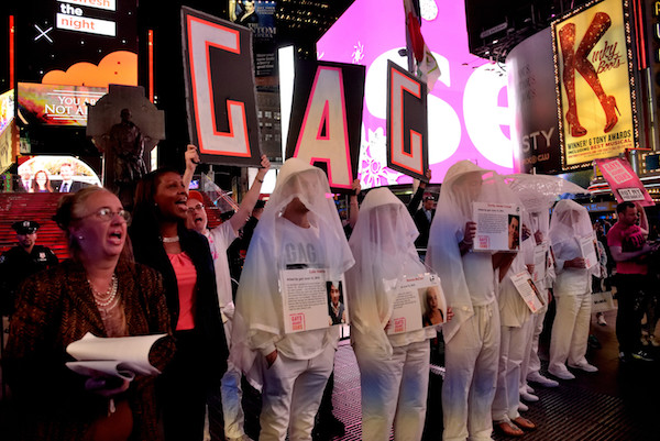 In Las Vegas’ Wake, Gun Violence Activists Mass in Manhattan 8