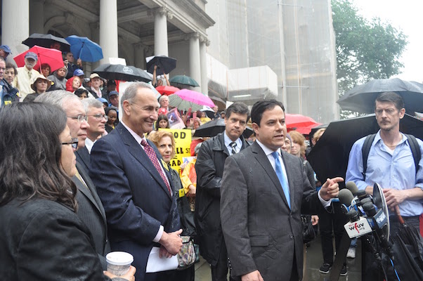 Crowded Agenda in Garodnick’s Finish 2