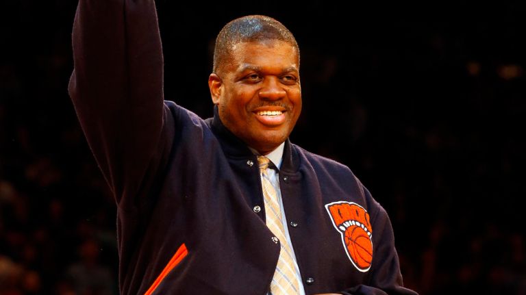 Bernard King  led the NBA in scoring average for the Knicks during the 1984-85 season.