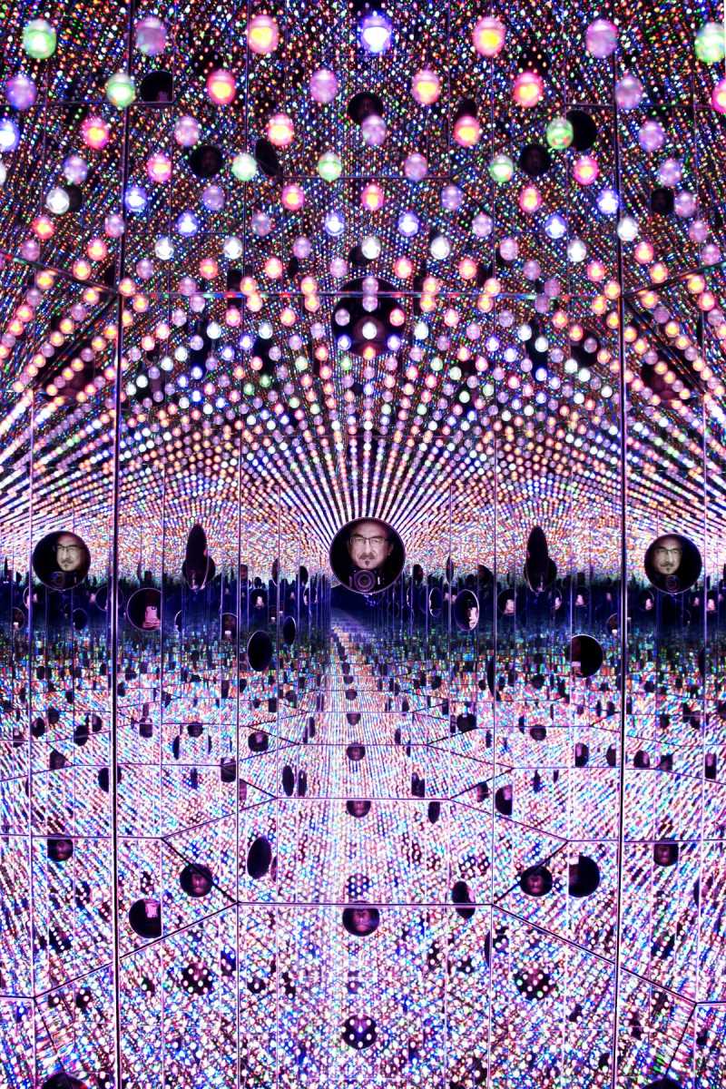 kusama-infinity-rooms-2017-11-30–v,VIL,PRINT_WEB,WEB