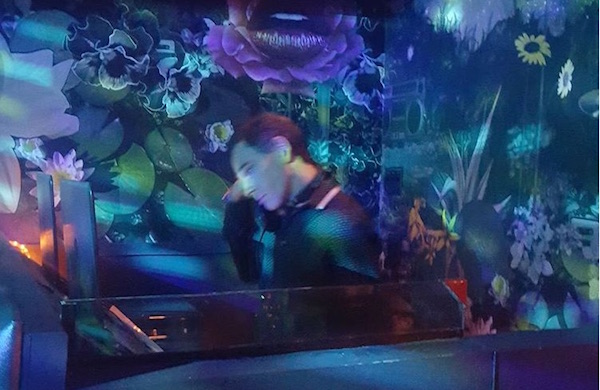 Retroclubnyc Delivers Throwback Thrills, Playful Nostalgia 3