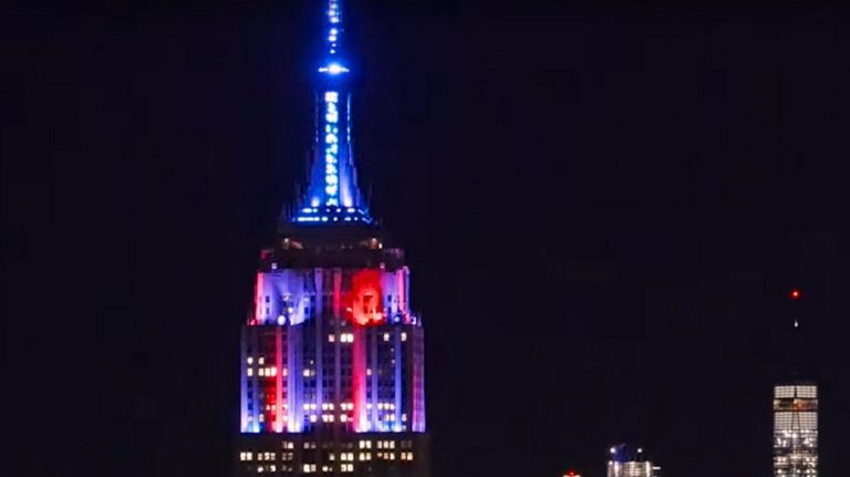 Empire State Building puts on sparkling light show nightly
