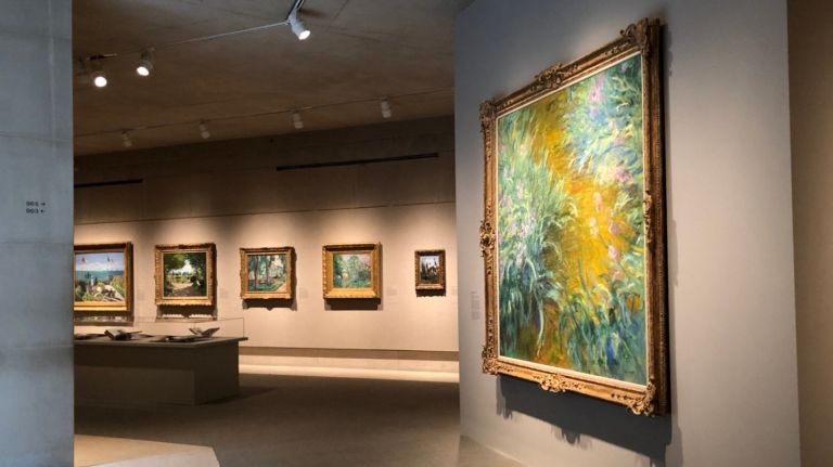 The Met's latest exhibit  focuses on French art from the 19th century.