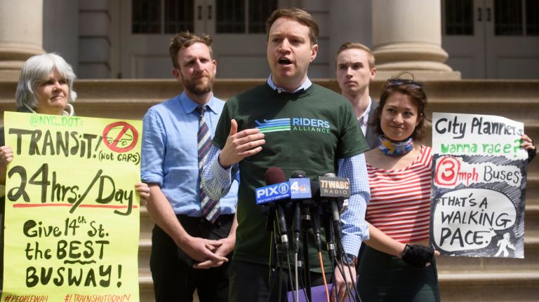 AMNWTRAI180425_3C6_WEB