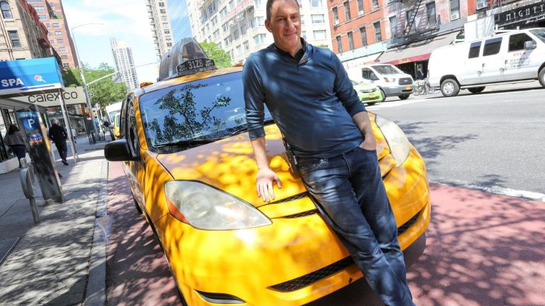 Inside the ‘Cash Cab’ with Ben Bailey