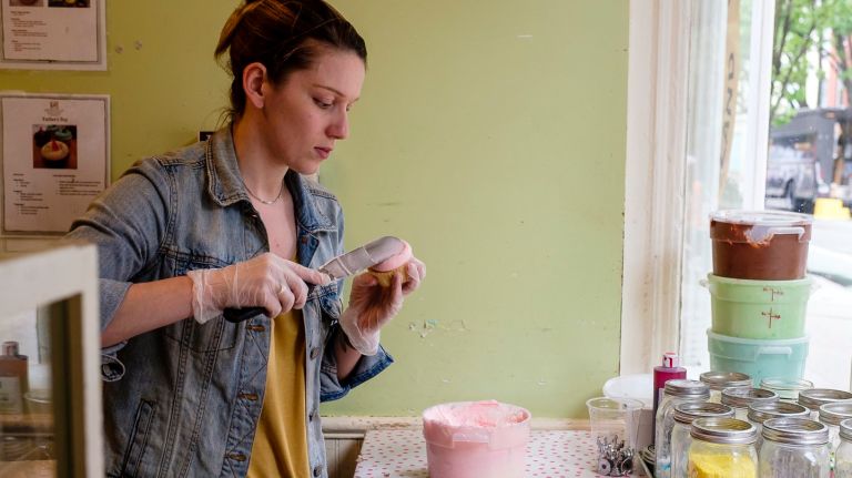 Magnolia Bakery general manager Carrie Howell prepared 