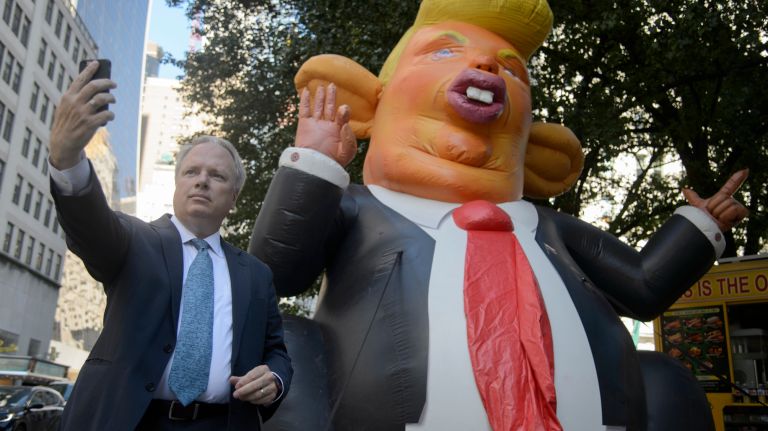 A perfect complement to Trump Rat: a blue tie.