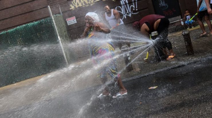 How Do You Turn A City Fire Hydrant Into A Sprinkler Nycurious Amnewyork