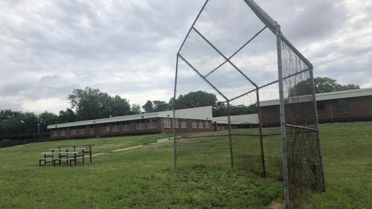 Behind the bars at ‘Orange Is the New Black’ prison on Staten Island 19 All is quiet at Arthur Kill without the chatter of Badison Murphy (Amanda Fuller) in everyone's ears. The field, which was used by former inmates, was monitored by several overhead cameras lining the prison's perimeter. A watch tower nearby served as an hourslong home base for the guard on duty.