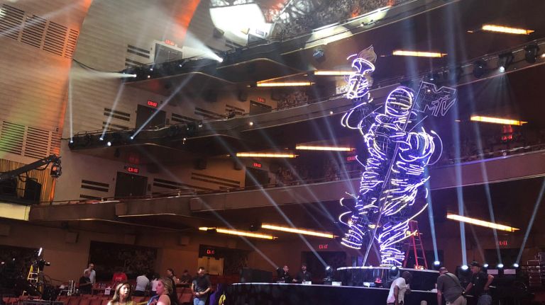 VMAs transform Radio City Music Hall with ‘oversized’ stage 2 A neon