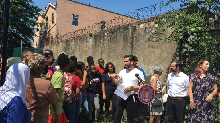 In a show of support for local greens, Councilmembers Rafael L. Espinal Jr. and Brooklyn Borough President Eric L. Adams met with community gardeners Wednesday to tout a package of pro-produce legislation.