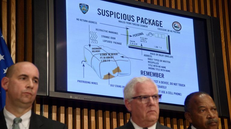 NYC officials discuss suspected bomb at De Niro building