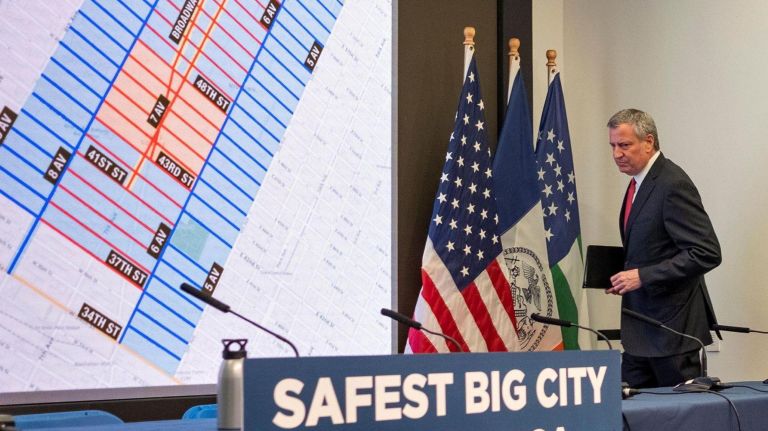 De Blasio: Long guns, 2 million people and no specific threats for New Year’s Eve