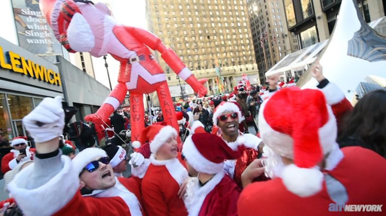 SantaCon bar crawl in New York City off to early start