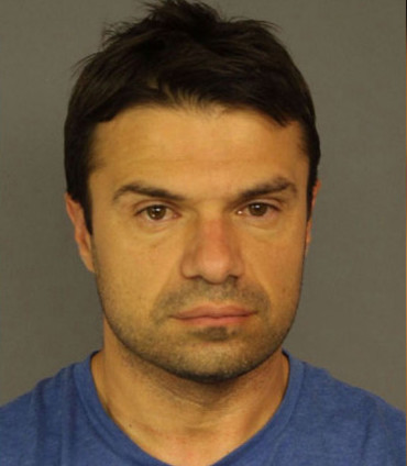 Village man headed jewelry-theft ring: Feds 1