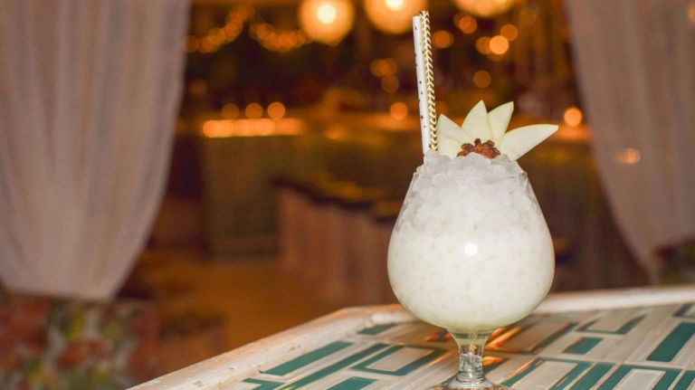 How NYC's mixologists make mean 'mocktails' without the booze 4 The Orchard Island at the vegan Mother of Pearl includes green apple juice, lemongrass, lemon and coconut puree.