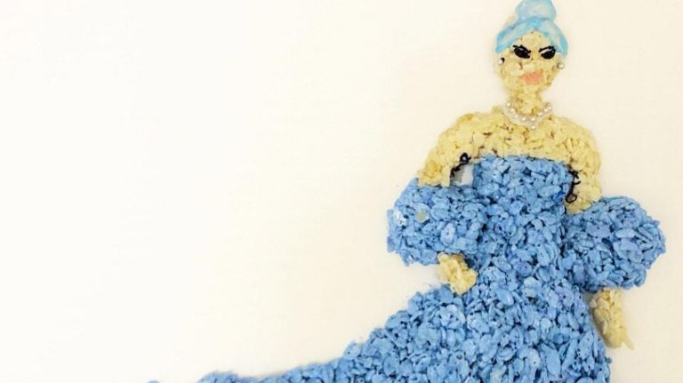 Jessica Siskin was inspired by Lady Gaga's Valentino Golden Globes dress for this edible creation.