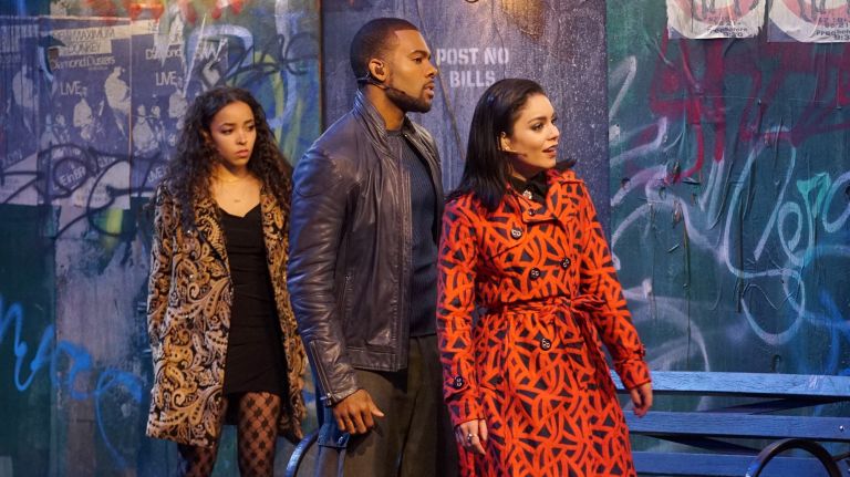 "Rent" aired Sunday on Fox, but it wasn't exactly live.&nbsp;