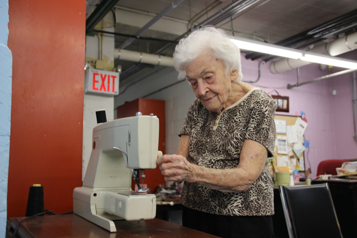 ruth-taube-sewer-2019-01-10-v02,VIL,PRINT_WEB,WEB