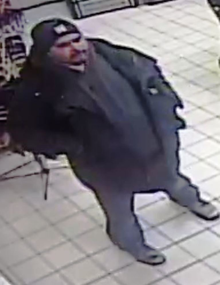 Man with knife menaces off-duty cop in Tribeca 3