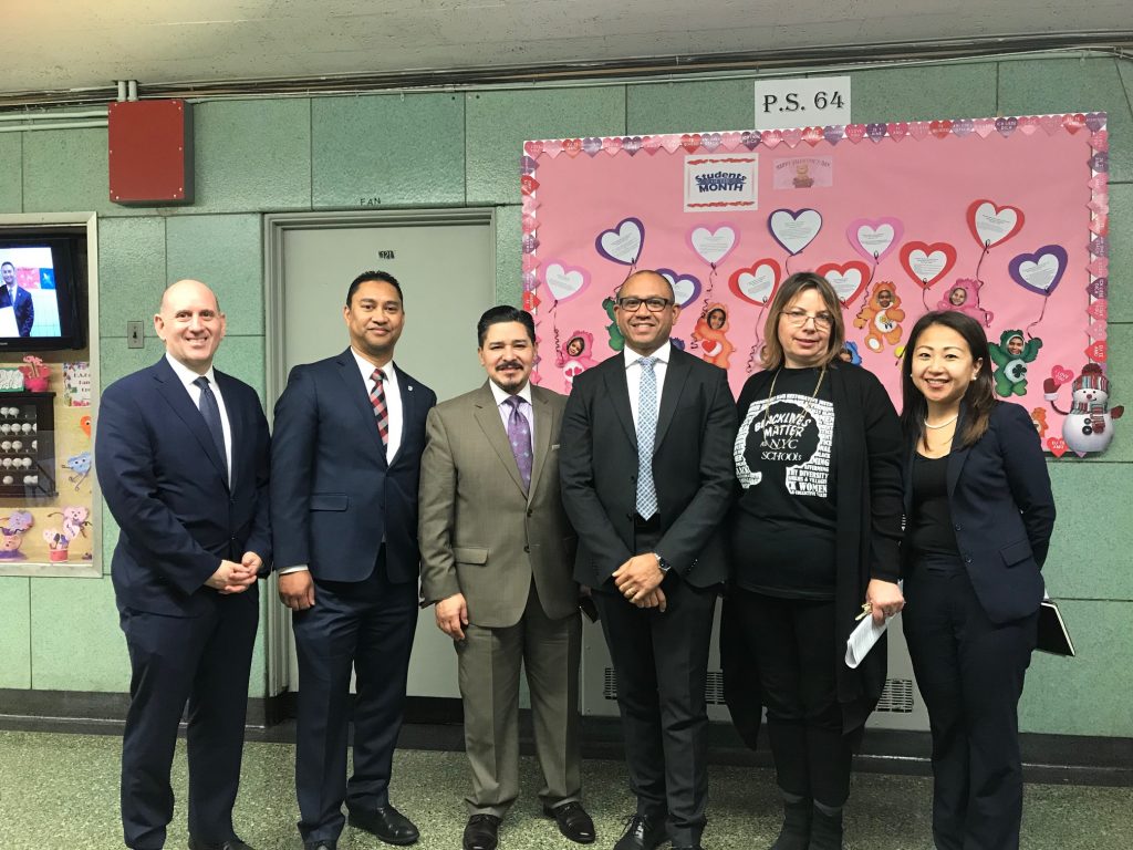 Carranza tours Dist. 1, parleys with principals 2
