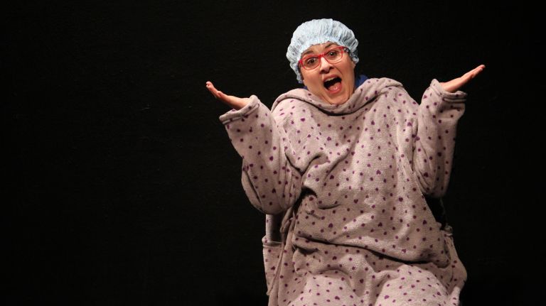 Amanda Nicastro stars in the solo show "I'm Just Kidneying."&nbsp;