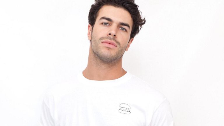 Weldun includes a vegan burger design among its shirts.